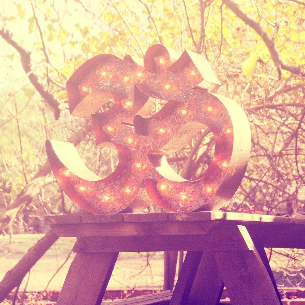 Marquee Symbol Lights - 24” Yoga Om Vintage Marquee Lights Sign (Rustic)